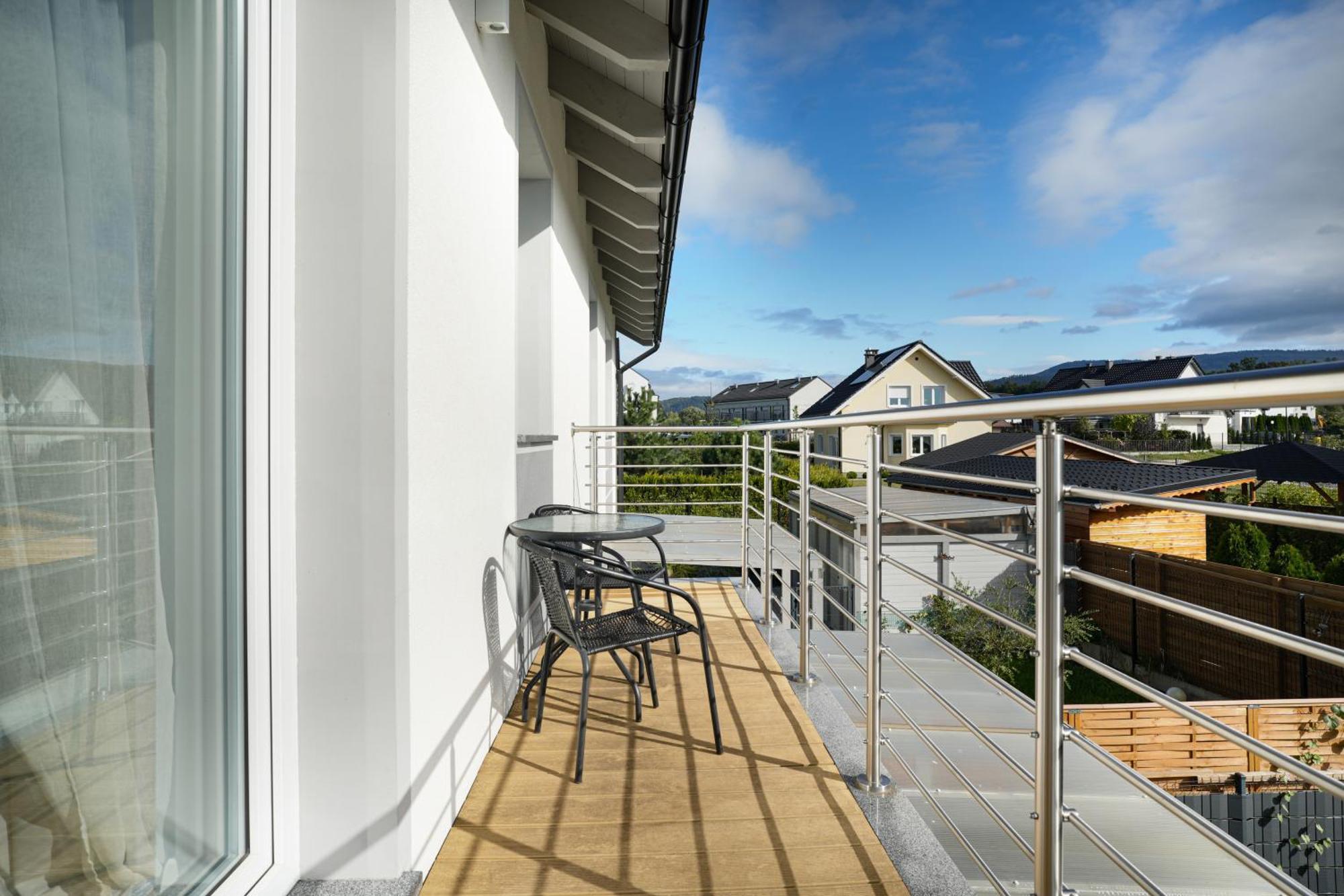 Apartamenty "La Villa" Superior II Z Dwoma Sypialniami, Balkonem, Parkingiem, Blisko Centrum 库多瓦-兹德鲁伊 外观 照片